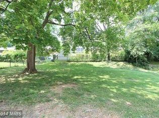 11812 Timber Ln, Rockville, MD 20852