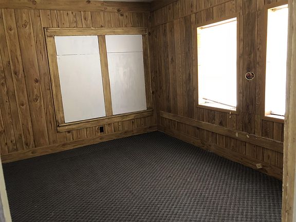 3rd image of 3001 Cumberland Ave