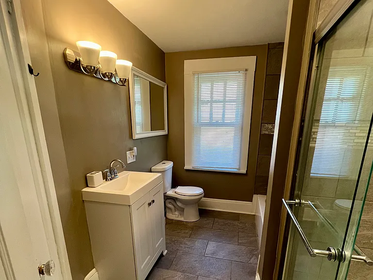 9501 Shakespeare Pkwy — Photo 5
