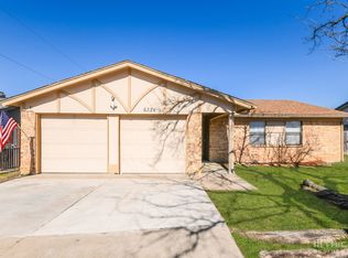 6321 Macarthur Dr, Watauga, TX 76148
