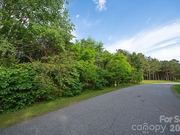 4th image of 179 Riverwalk Rd