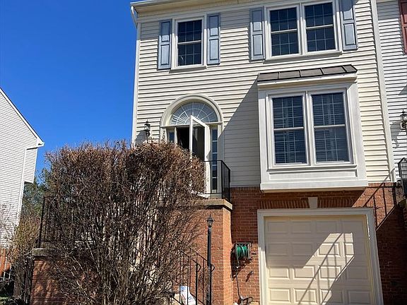 3rd image of 7063 Kings Manor Dr