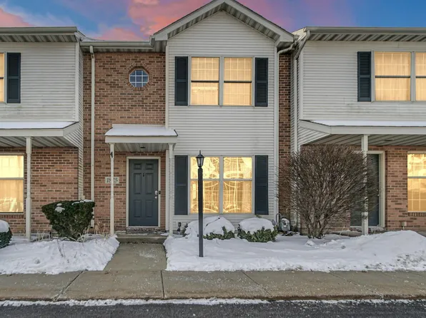 1825 Dogwood Ct, Crown Point, IN 46307