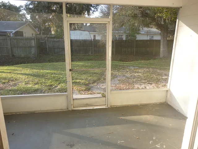 558 Briarwood Rd — Photo 17