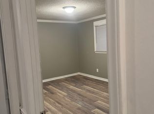 210 Wedgewood Dr, Gastonia, NC 28056