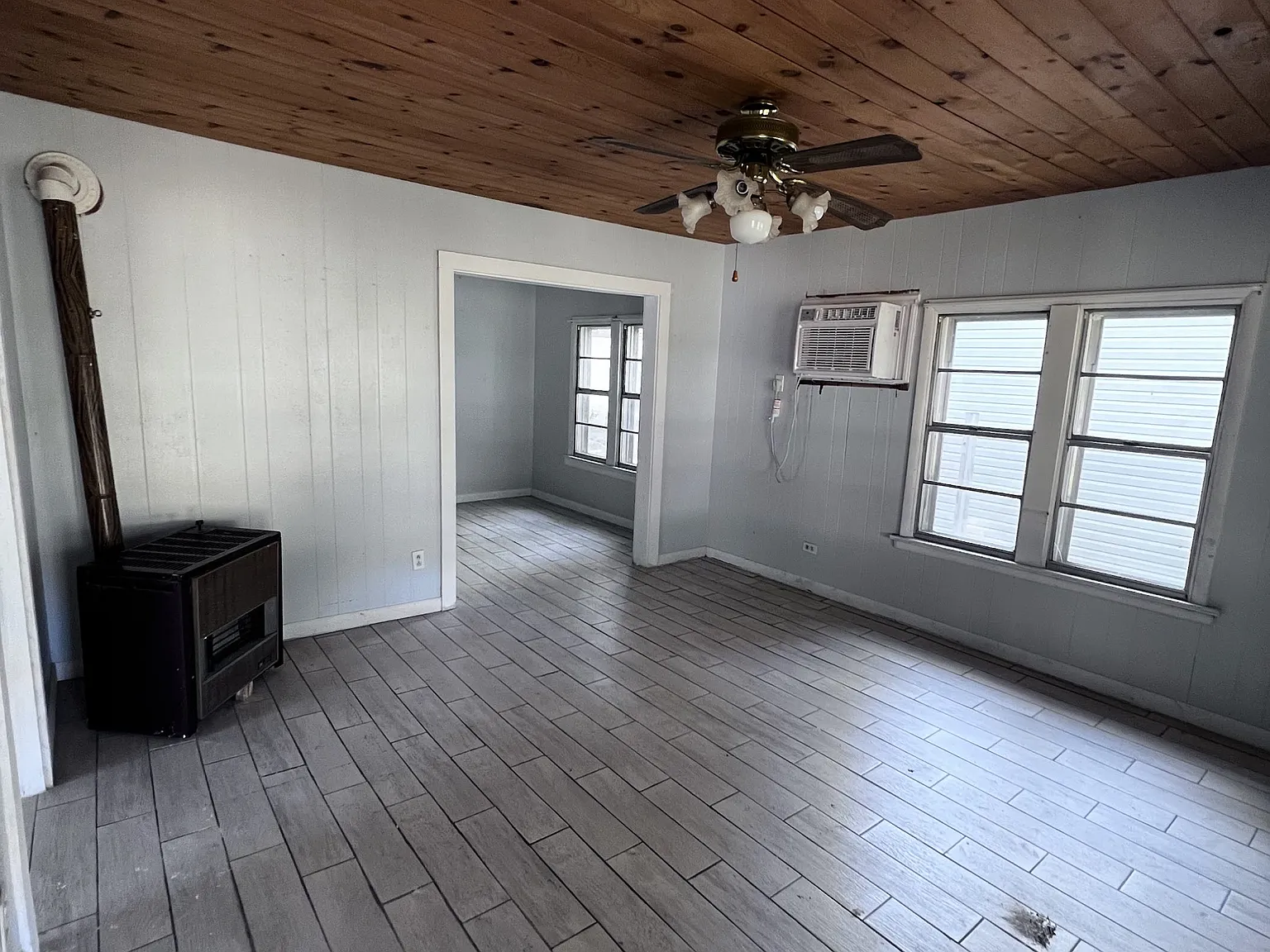 1112 College Ave - 1112 College Ave — Photo 2