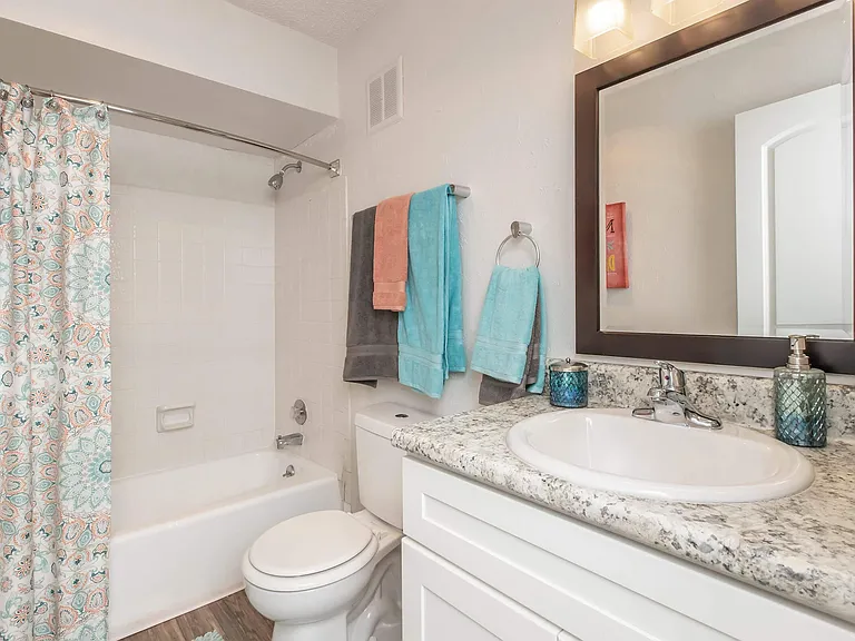Nob Hill Apartment Homes — Photo 12