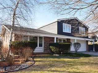 3434 Maple Leaf Dr, Glenview, IL