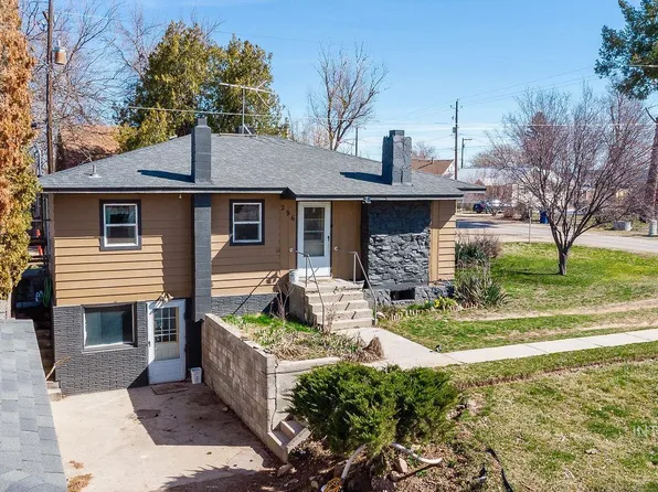296 Gary Ave, Notus, ID 83656