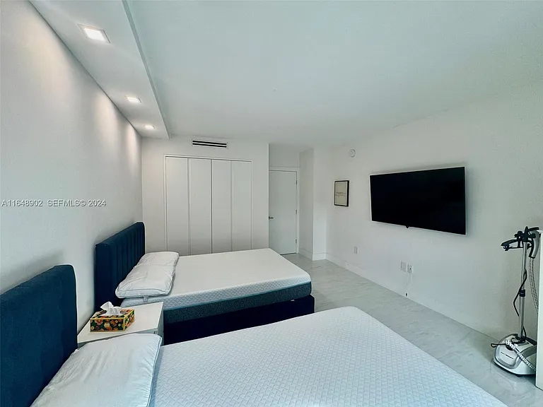 9801 Collins Ave #5U — Photo 21