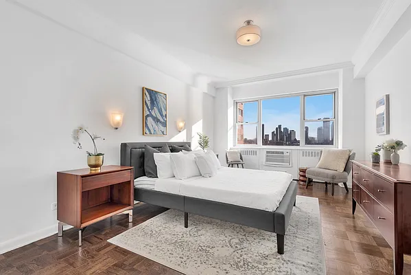 Sold by Douglas Elliman | media 26