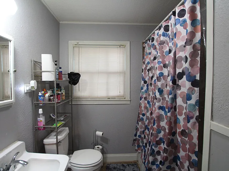 2104 Sunnybrook Dr — Photo 16