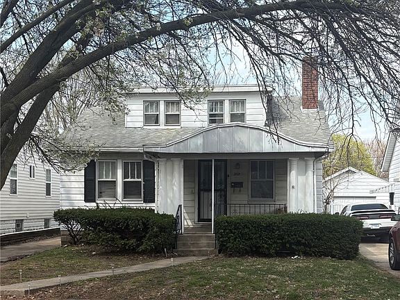 3rd image of 1987 E Cantrell St