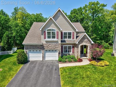 10242 Beacon Ct, Grand Blanc, MI, 48439