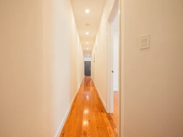 212 East Tremont Avenue image 17 of 22