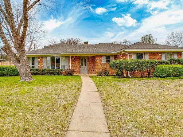 2426 Nottingham Pl, Grand Prairie, TX 75050