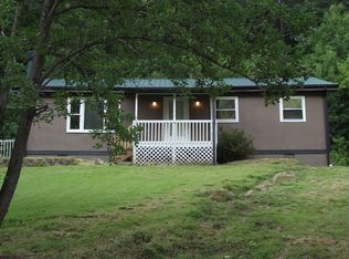 1572 Sweetwater Rd, Berea, KY 40403