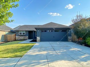 3628 SW Obsidian Pl, Redmond, OR 97756