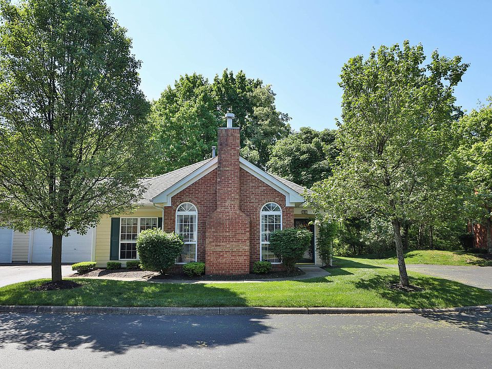 1st image of 93 Glade Springs Dr
