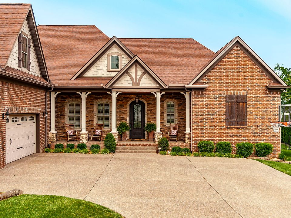 1st image of 145 Windmill Pointe Cir