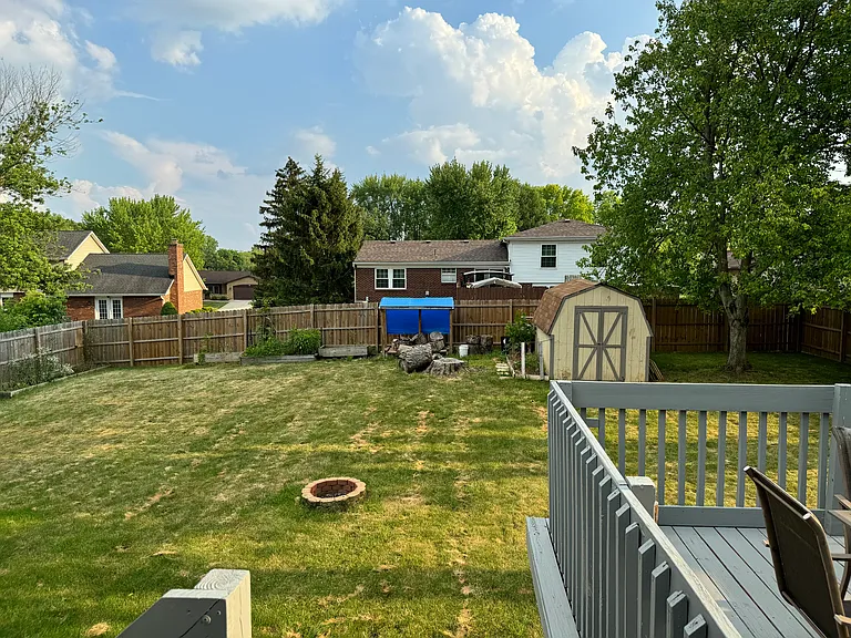 115 Heston Dr — Photo 3