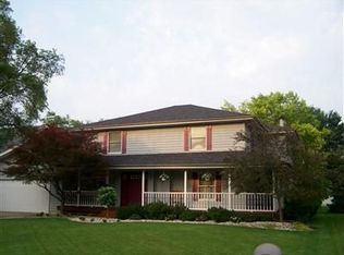 2203 Lori Ln, Schererville, IN 46375