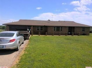 916 N Academy Rd, Guthrie, OK 73044