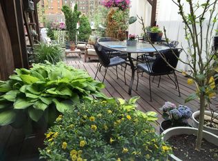 1721 Spruce St APT 3F, Philadelphia, PA 19103