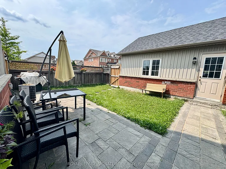 41 Yale Ln — Photo 23