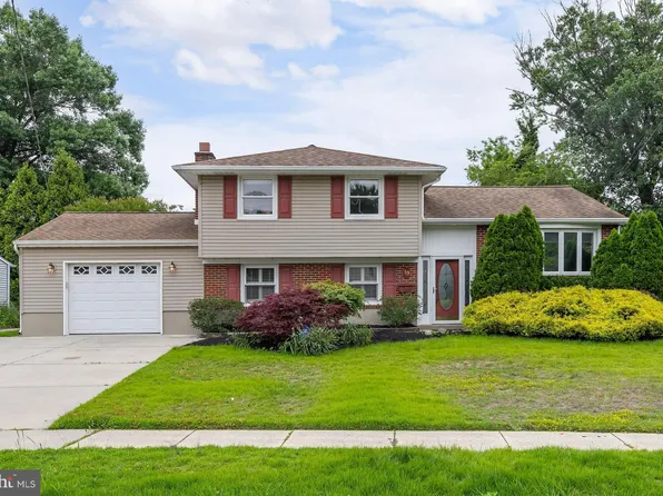 19 Timber Creek Rd, Stratford, NJ 08084
