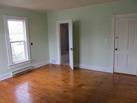 324 N 3rd Ave — Photo 4