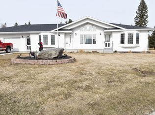 411 Sutton St, Argyle, MN 56713