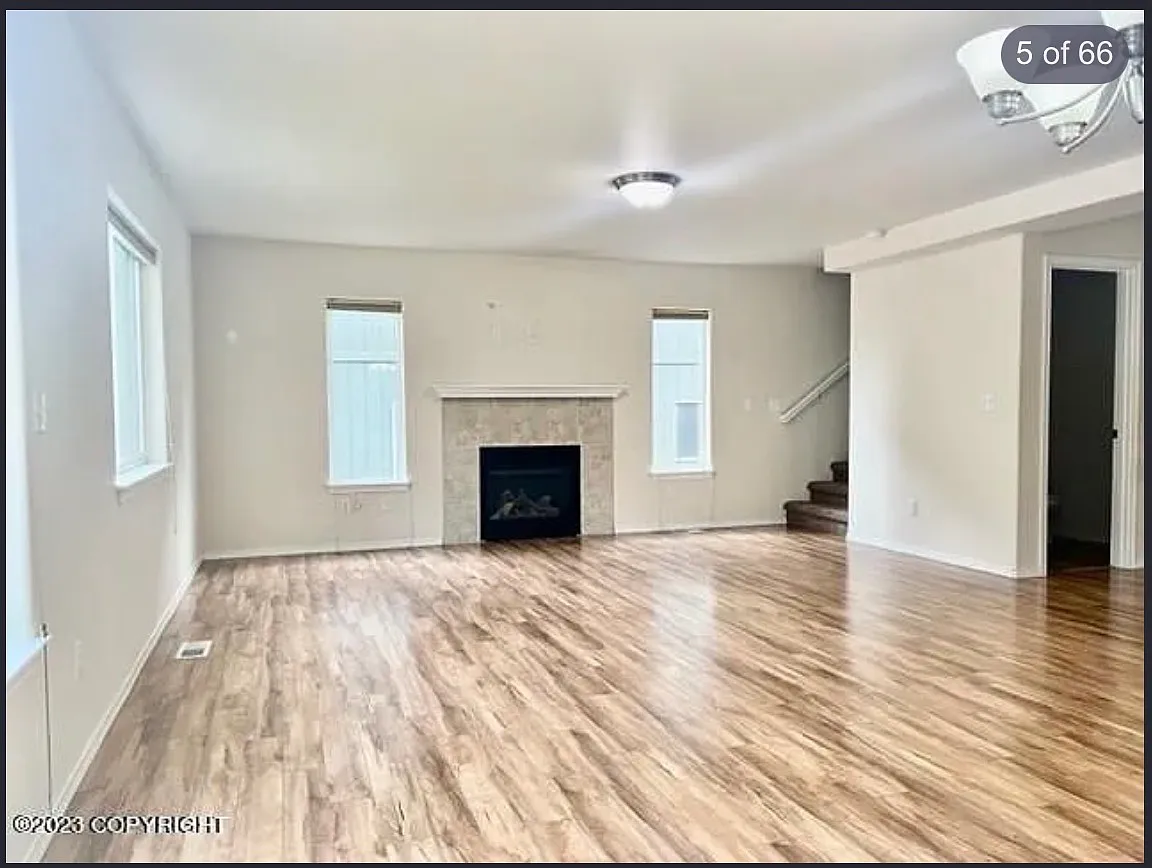4 bed, 3.5 bath, 2158 sqft, $3,235 — Photo 3