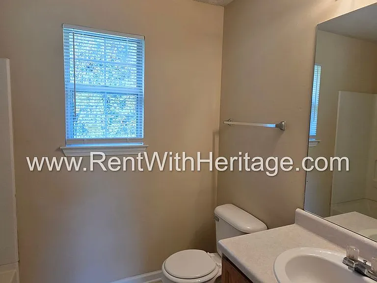 6535 Manor Creek Dr — Photo 25