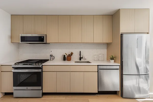 Rented by MNS | media 6