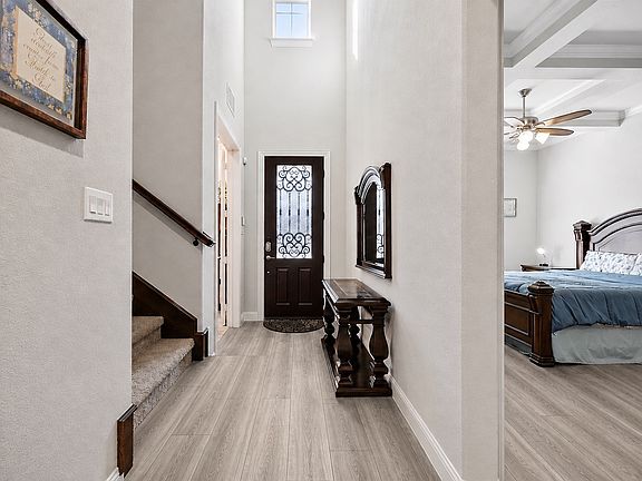 4th image of 3639 Crosby St