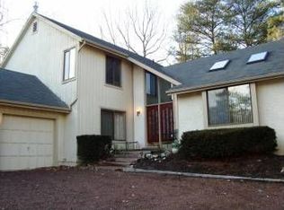 27 Brookview Dr, Voorhees, NJ 08043