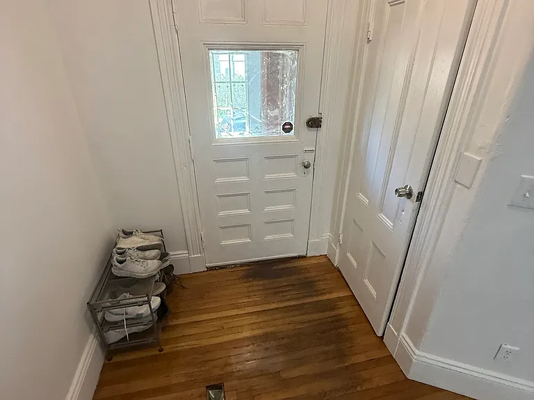 66 Round Hill St — Photo 38