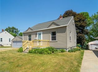 343 High Grove Blvd, Akron, OH 44312