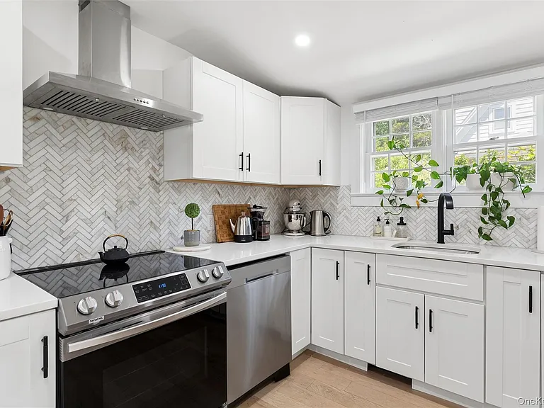 243 Sunset Ave — Photo 10