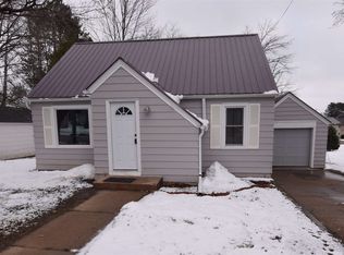 1016 N Main St, Marion, WI 54950