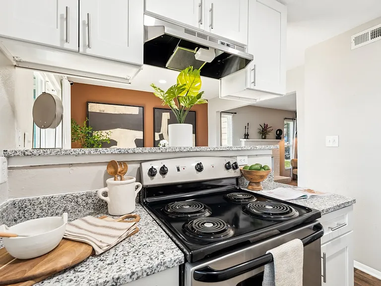 Woodcreek Apartments — Photo 18