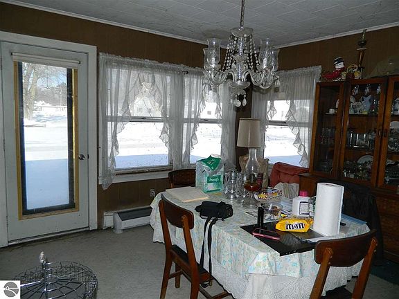 2nd image of 2146 E Wenonah Dr