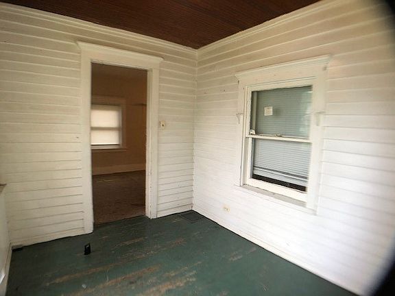 5th image of 120 E Irvington Ave