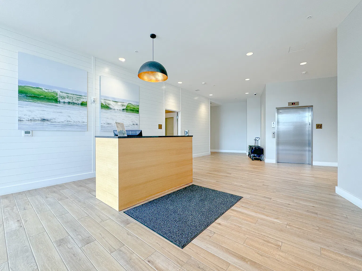 2 bed, 1327 sqft, $4,750 — Photo 2