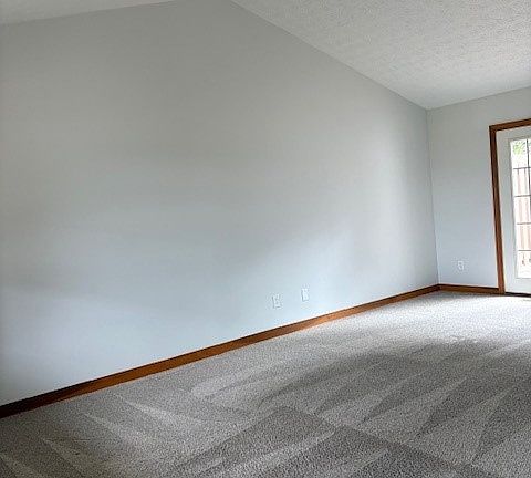 Great Room with Vaulted Ceilings