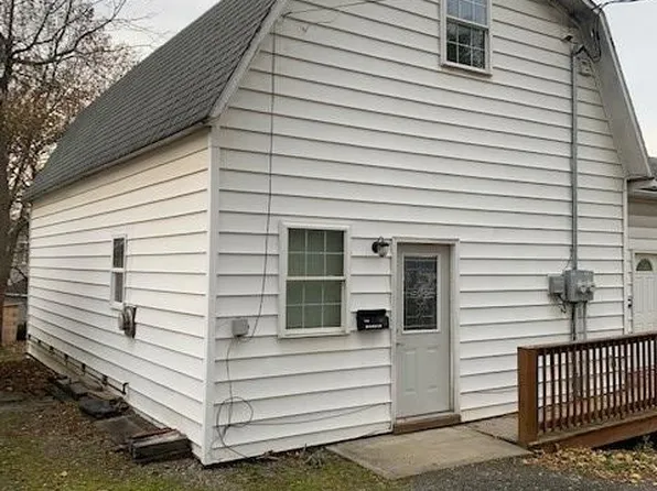 12 Cortland St APT 2, Wellsboro, PA 16901