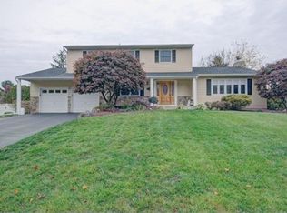 13 Delaware Dr, East Brunswick, NJ 08816