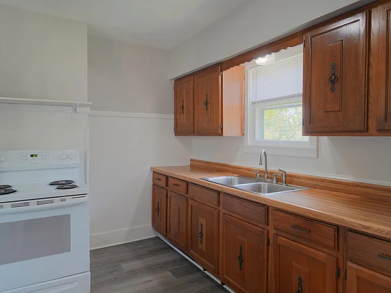 3102 S Wall Ave — Photo 9