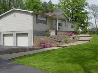 1893 Hillsville Rd, Edinburg, PA 16116